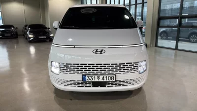 Hyundai Staria