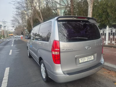 Hyundai Starex