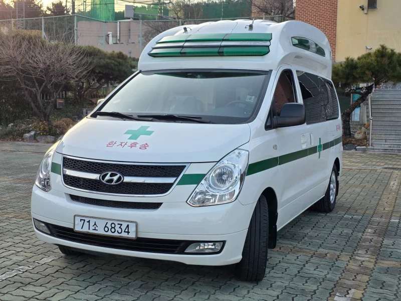 Hyundai Starex