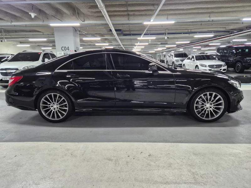 Mercedes-Benz CLS-Class
