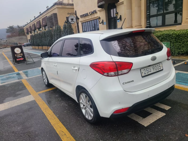 Kia Carens