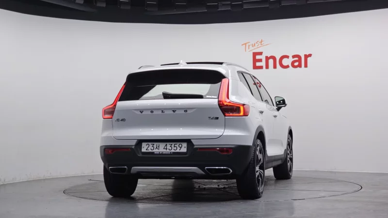 Volvo XC40
