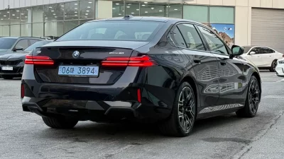 BMW i5