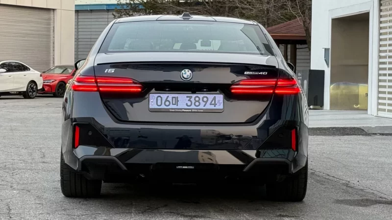 BMW i5