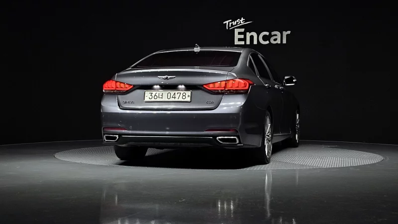 Hyundai Genesis