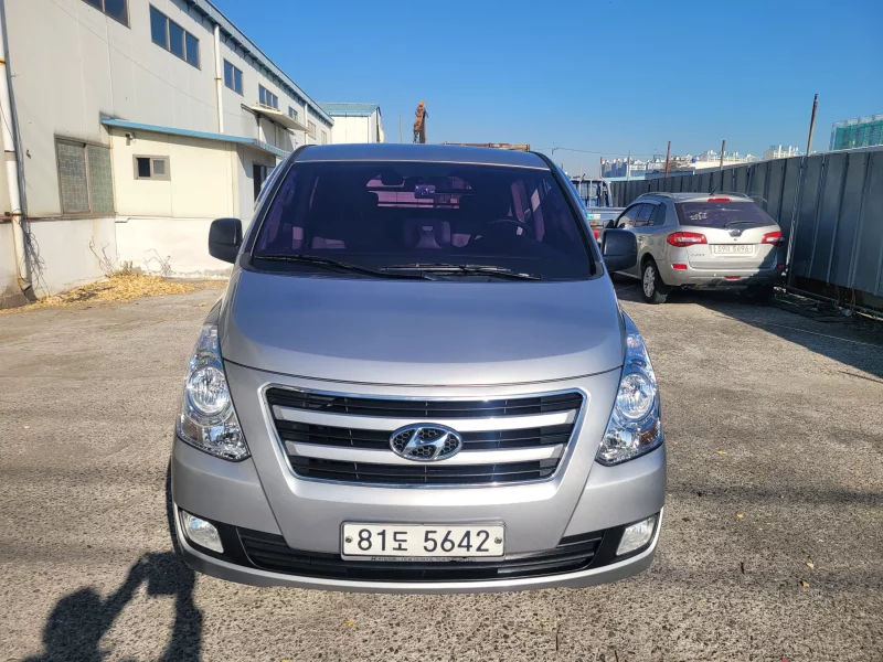 Hyundai Grand Starex