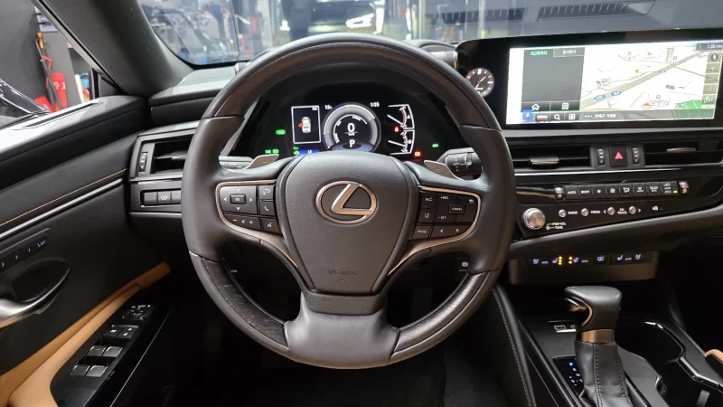 Lexus ES300h