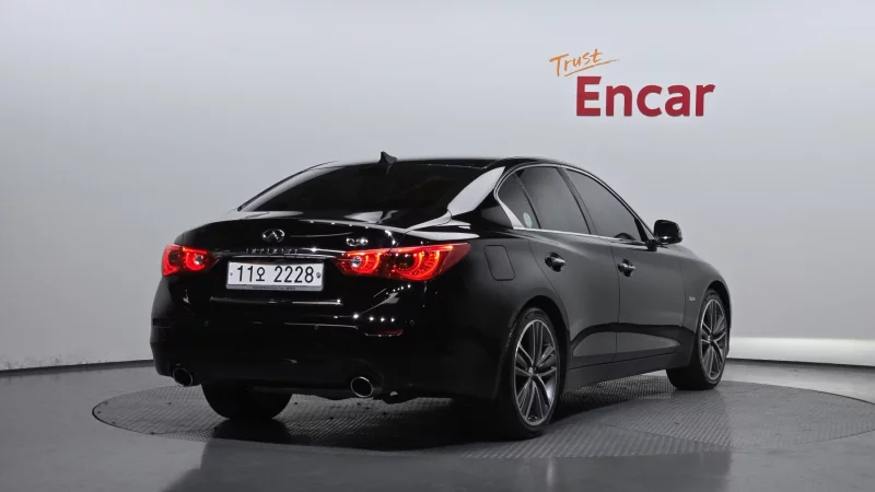 Infiniti Q50
