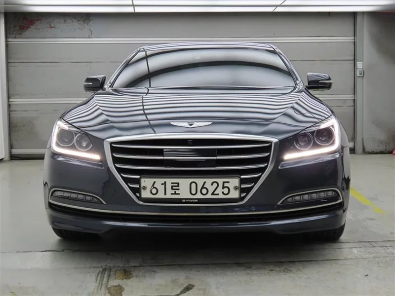 Hyundai Genesis
