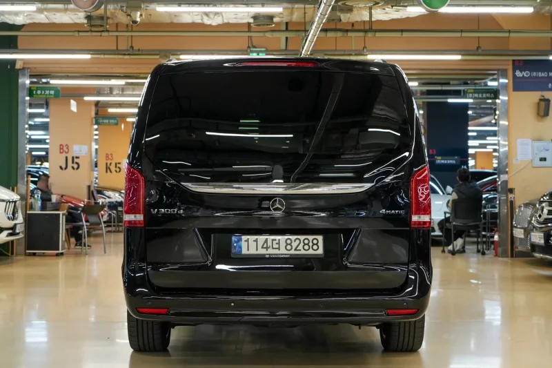 Mercedes-Benz V-Class