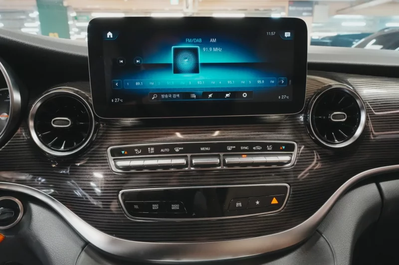 Mercedes-Benz V-Class