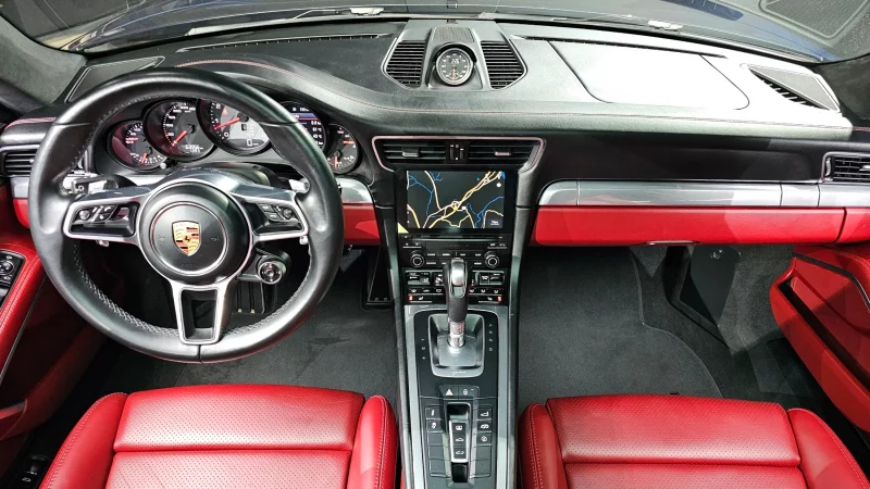 Porsche 911