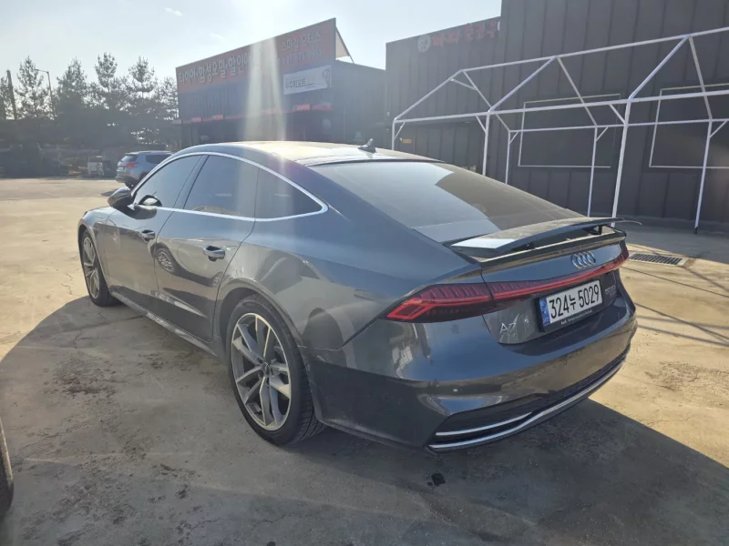 Audi A7