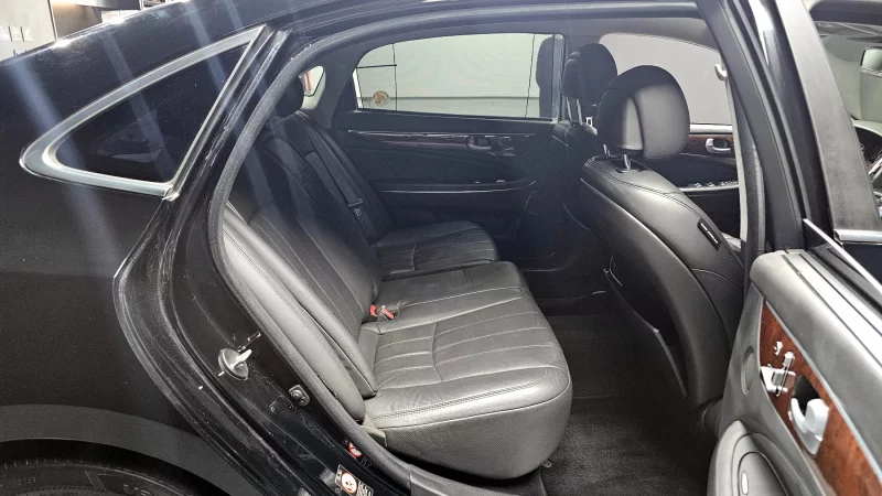 Hyundai Equus
