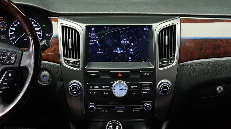 Hyundai Equus