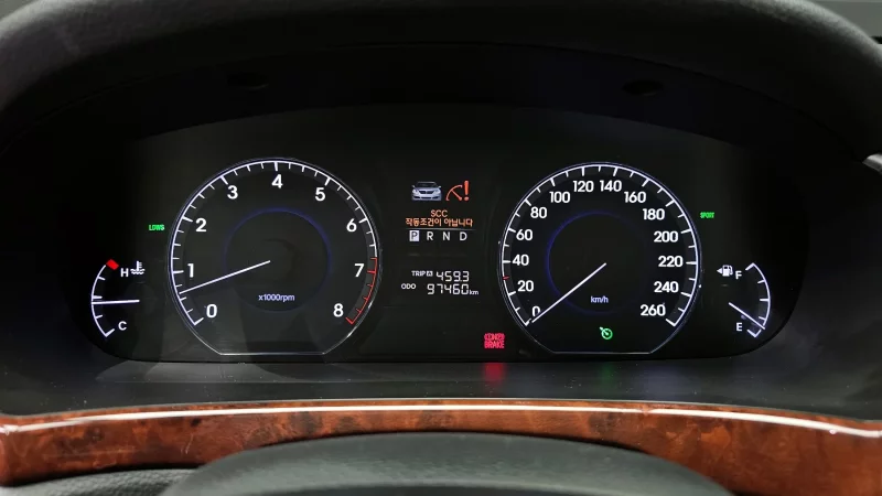 Hyundai Equus