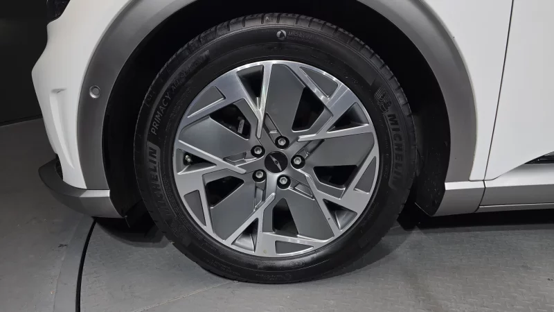 Genesis GV60