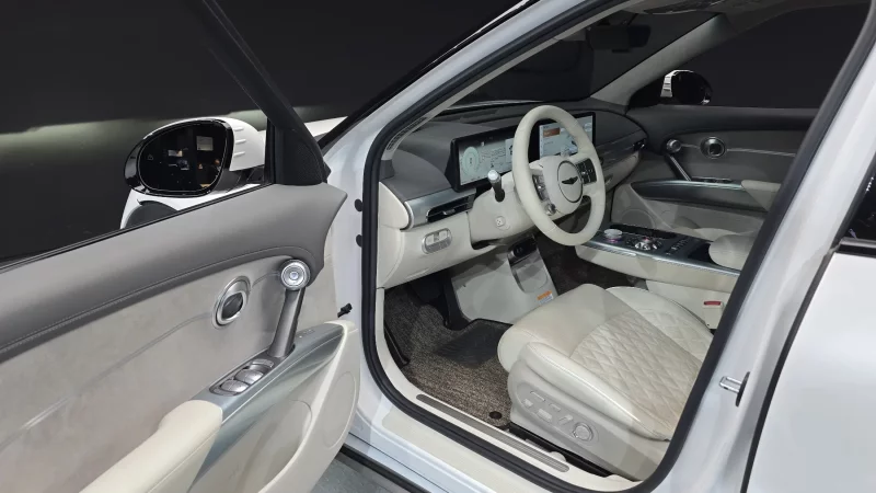 Genesis GV60