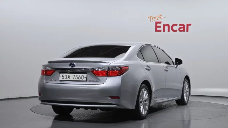 Lexus ES300h