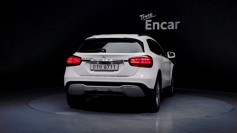 Mercedes-Benz GLA-Class