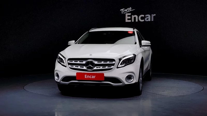 Mercedes-Benz GLA-Class