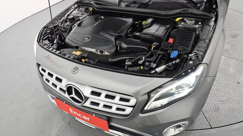 Mercedes-Benz GLA-Class