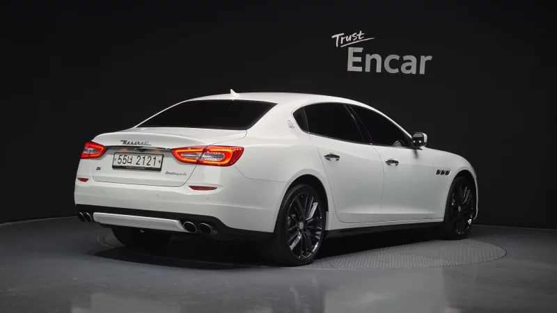 Maserati QUATTROPORTE