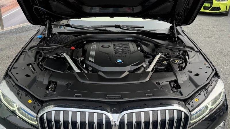 BMW 7-Series