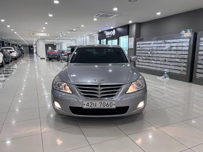 Hyundai Genesis