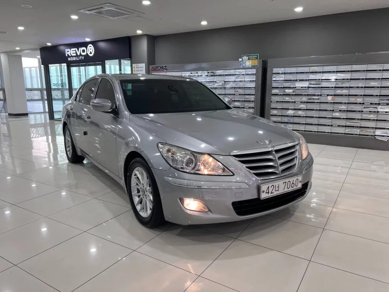 Hyundai Genesis