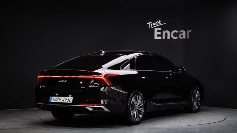 Kia K8