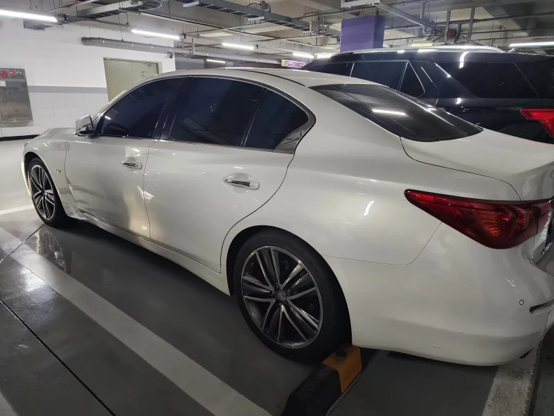Infiniti Q50
