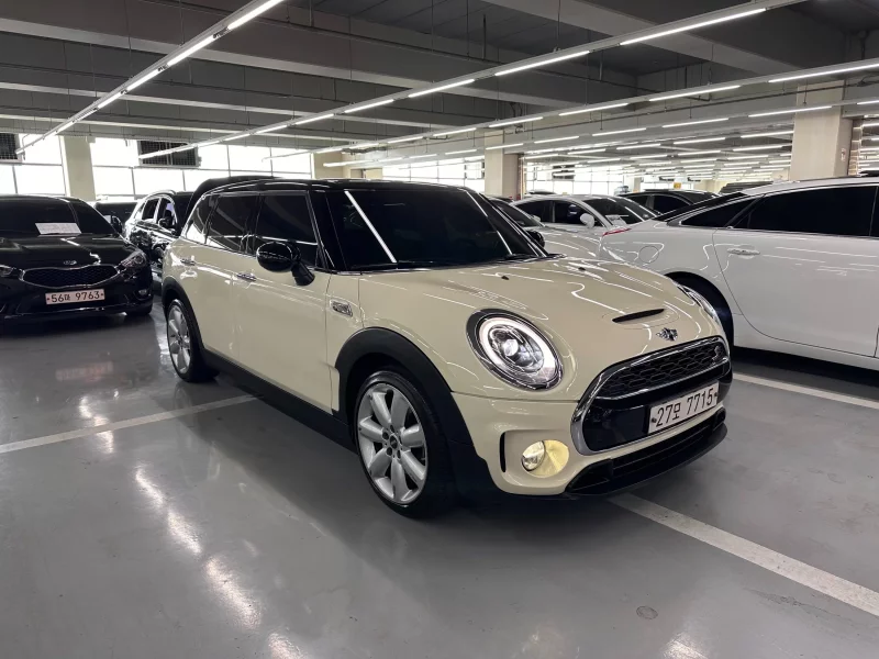 MINI Clubman