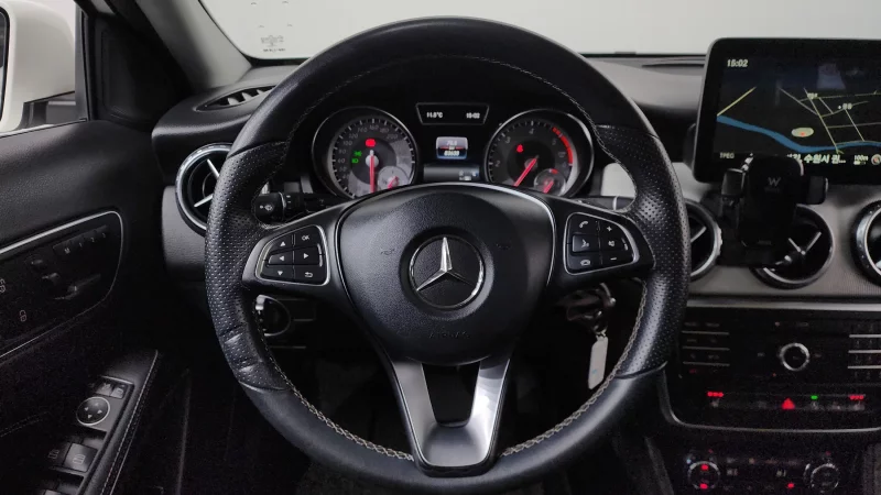 Mercedes-Benz GLA-Class
