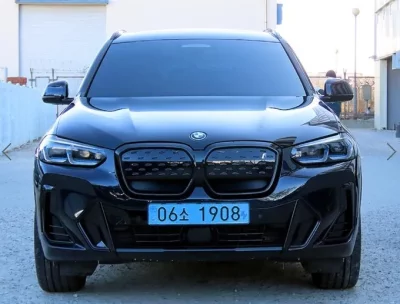 BMW iX3