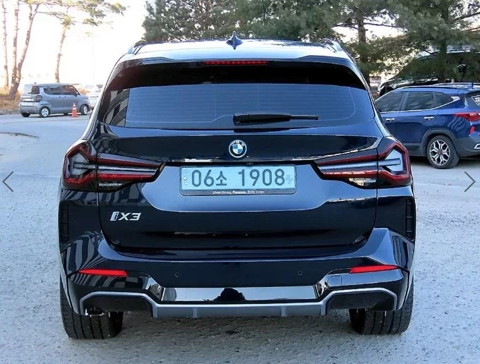 BMW iX3