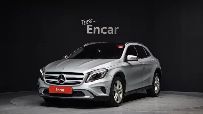 Mercedes-Benz GLA-Class