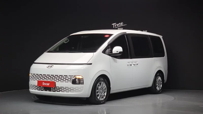 Hyundai Staria