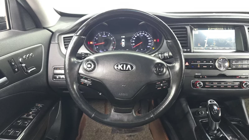 Kia K9