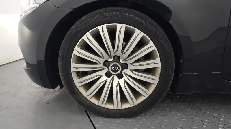 Kia K9