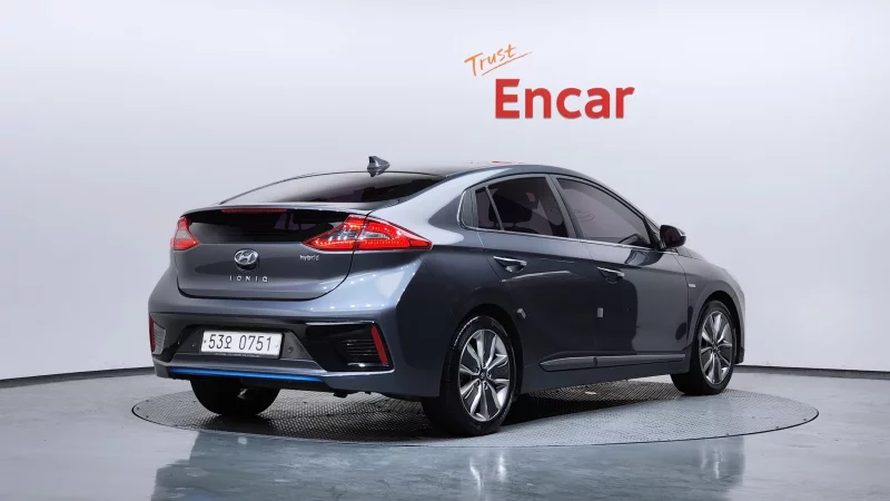 Hyundai Ioniq