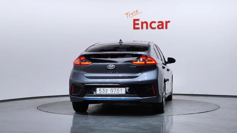 Hyundai Ioniq