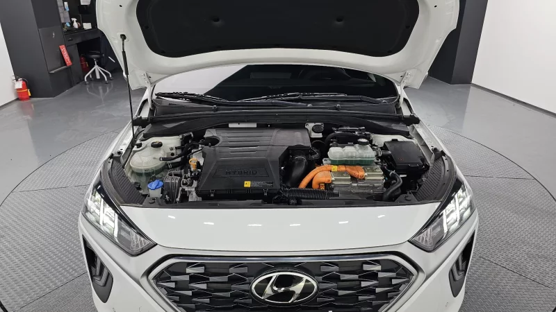 Hyundai Ioniq