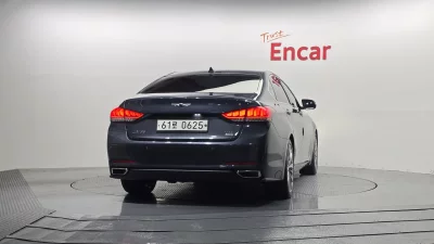 Hyundai Genesis