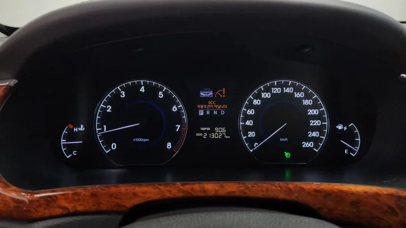 Hyundai Equus