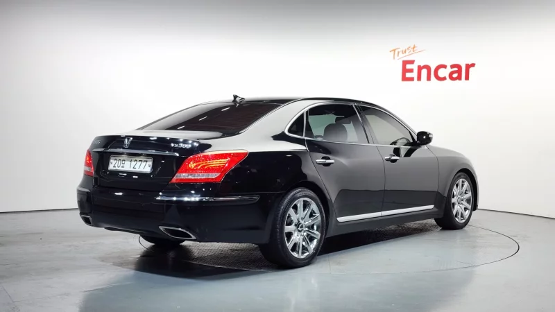 Hyundai Equus