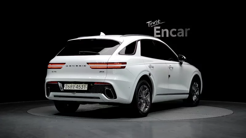 Genesis GV70