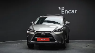 Lexus NX200t