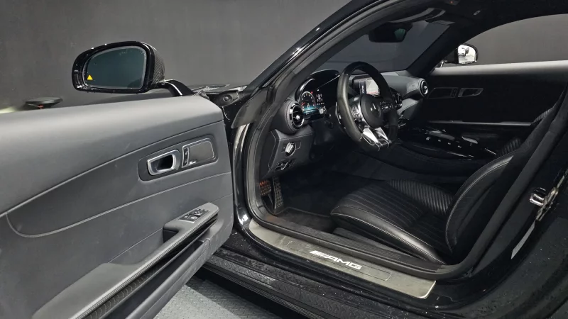 Mercedes-Benz AMG GT