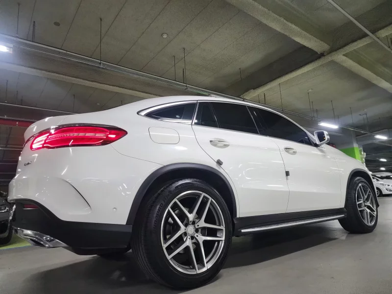 Mercedes-Benz GLE-Class